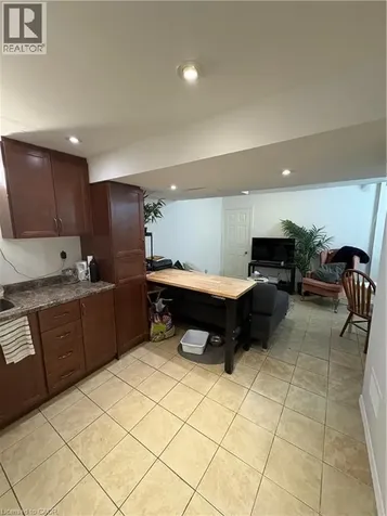 20 Queensdale Avenue West Hamilton ON L9C 1B5
