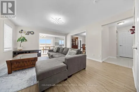355 Sweetclover Way Ottawa ON K4A 1E6