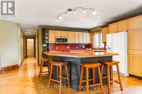 61 Fox Trail Northern Bruce Peninsula ON N0H 1Z0