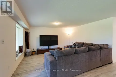 306 Lakeshore Road North Meaford ON N4L 0A7
