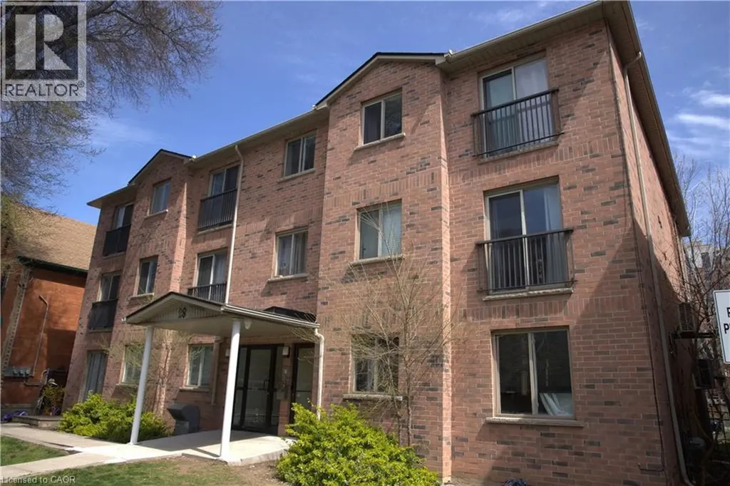 28 Victoria Avenue North Hamilton ON L8L 5E1