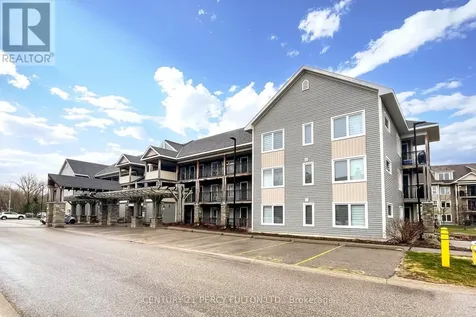 2 Cove Court Collingwood ON L9Y 0Y6