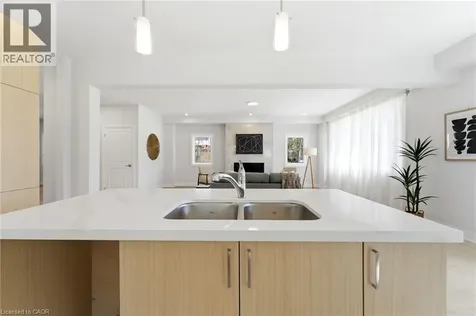 23 Woodvalley Court Hamilton ON L9B 2S7