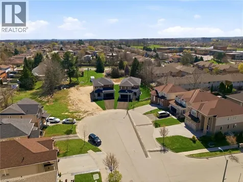 23 Woodvalley Court Hamilton ON L9B 2S7