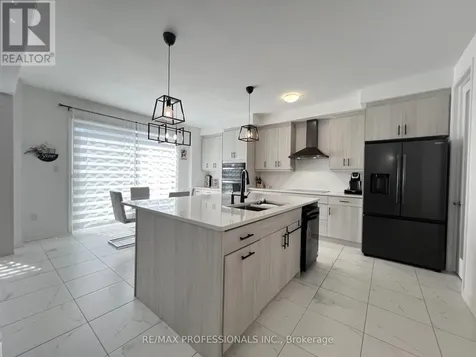 687 Lamb Street Innisfil ON L9S 0R7