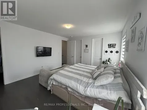 687 Lamb Street Innisfil ON L9S 0R7