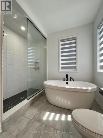 687 Lamb Street Innisfil ON L9S 0R7