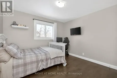 4116 Innisfil Beach Road Innisfil ON L9S 3K3