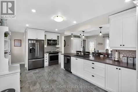 4116 Innisfil Beach Road Innisfil ON L9S 3K3
