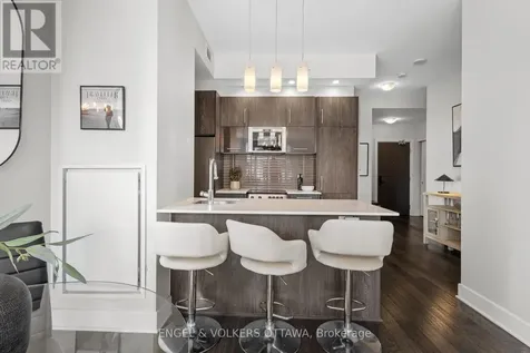 255 Bay Street Ottawa ON K1R 0C5