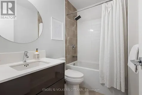 255 Bay Street Ottawa ON K1R 0C5