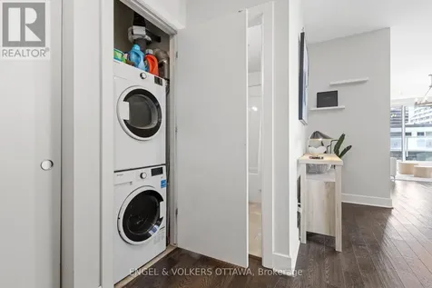 255 Bay Street Ottawa ON K1R 0C5