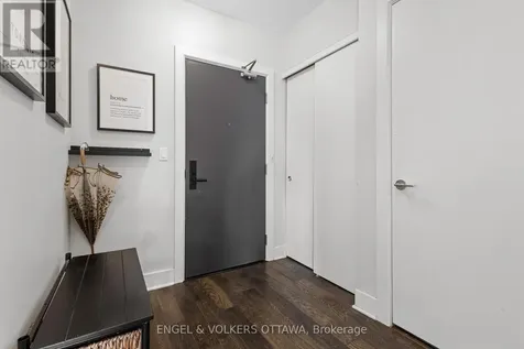 255 Bay Street Ottawa ON K1R 0C5