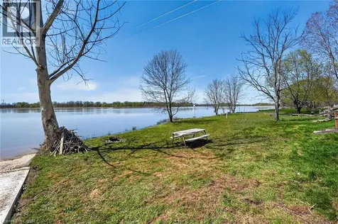 111 Haldimand Rd 17 Road Dunnville ON N0A 1E0