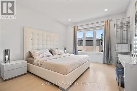 118 Berkely Street Wasaga Beach ON L9Z 0K5