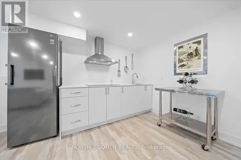 118 Berkely Street Wasaga Beach ON L9Z 0K5