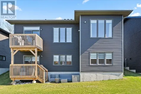 118 Berkely Street Wasaga Beach ON L9Z 0K5