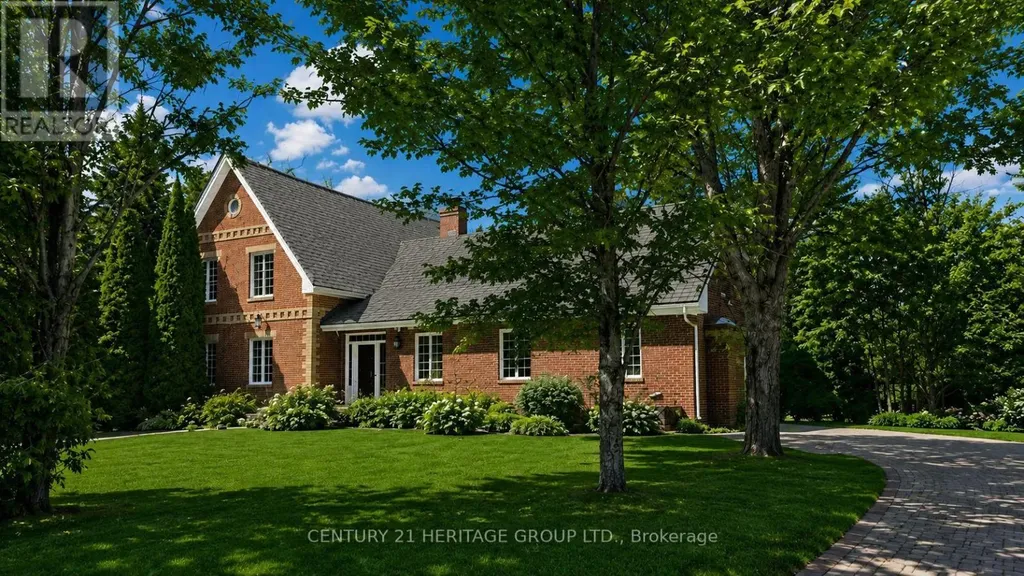 21455 Warden Avenue East Gwillimbury ON L0G 1R0