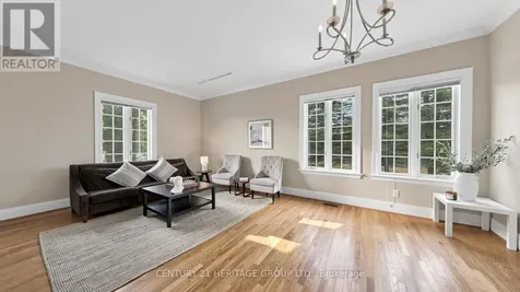 21455 Warden Avenue East Gwillimbury ON L0G 1R0