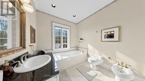 21455 Warden Avenue East Gwillimbury ON L0G 1R0