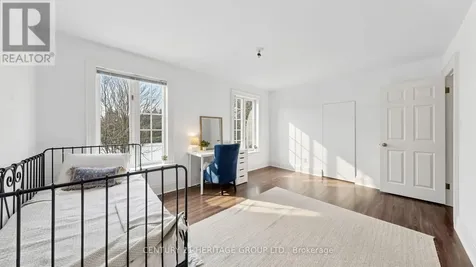 21455 Warden Avenue East Gwillimbury ON L0G 1R0