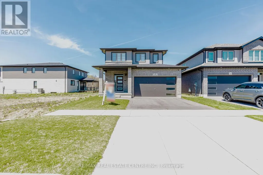 8 Moon Crescent Cambridge ON N1S 0C4