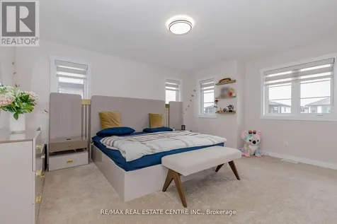 8 Moon Crescent Cambridge ON N1S 0C4