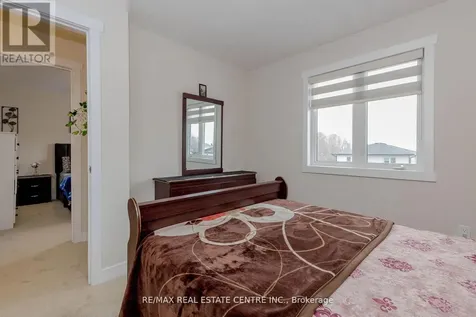 8 Moon Crescent Cambridge ON N1S 0C4