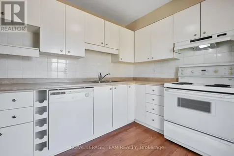 3205 Uplands Drive Northeast Ottawa ON K1V 9T3