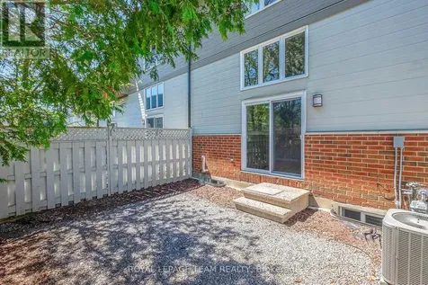 3205 Uplands Drive Northeast Ottawa ON K1V 9T3