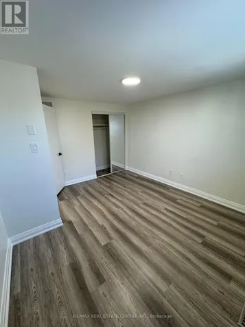 109 Connelly Drive Kitchener ON N2N 2T9