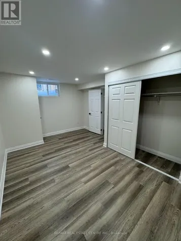 109 Connelly Drive Kitchener ON N2N 2T9