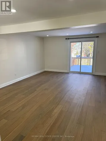 109 Connelly Drive Kitchener ON N2N 2T9