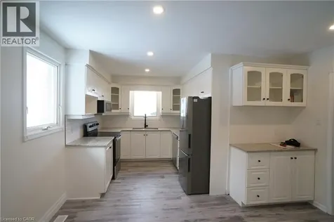 79 Kortright Road West Guelph ON N1G 3B3
