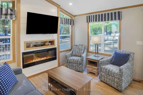 13 Southline Avenue Huron-kinloss ON N2Z 2X5