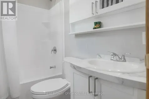 13 Southline Avenue Huron-kinloss ON N2Z 2X5