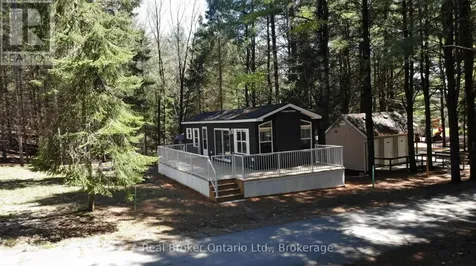 13 Southline Avenue Huron-kinloss ON N2Z 2X5