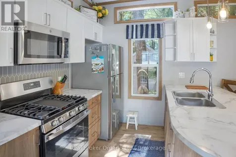 13 Southline Avenue Huron-kinloss ON N2Z 2X5