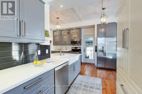 138 Bruce Street South Blue Mountains ON N0H 2P0