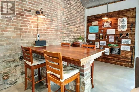 138 Bruce Street South Blue Mountains ON N0H 2P0