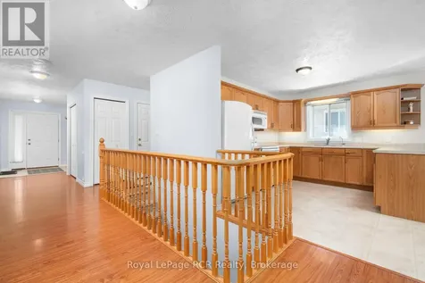 246 16th Avenue Crescent Hanover ON N4N 3V3