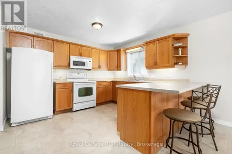 246 16th Avenue Crescent Hanover ON N4N 3V3
