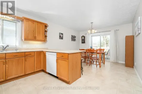 246 16th Avenue Crescent Hanover ON N4N 3V3
