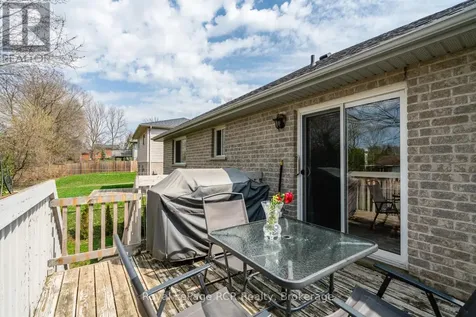 246 16th Avenue Crescent Hanover ON N4N 3V3