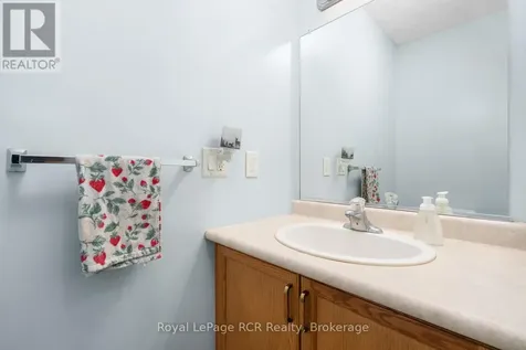 246 16th Avenue Crescent Hanover ON N4N 3V3