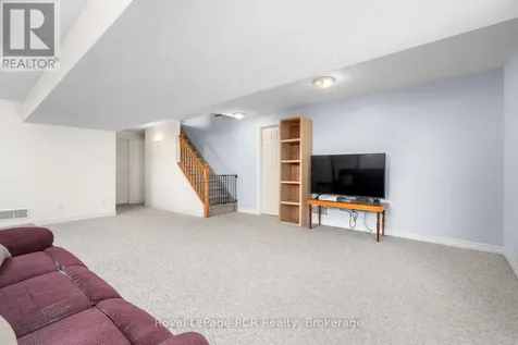 246 16th Avenue Crescent Hanover ON N4N 3V3