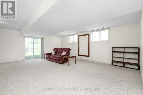 246 16th Avenue Crescent Hanover ON N4N 3V3