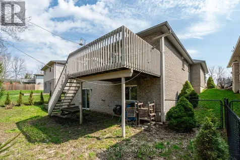 246 16th Avenue Crescent Hanover ON N4N 3V3