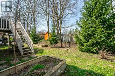 246 16th Avenue Crescent Hanover ON N4N 3V3
