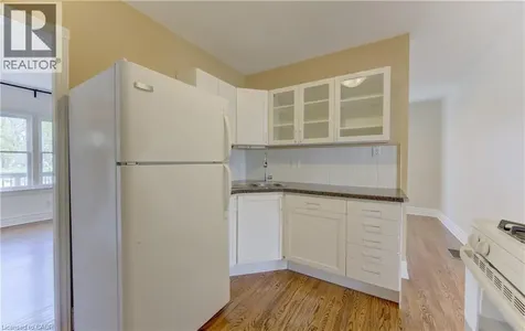 163 Binscarth Road Kitchener ON N2M 3E4